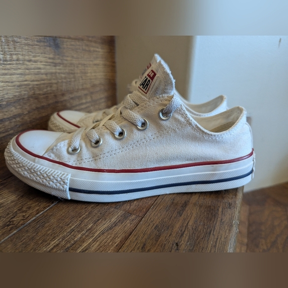 Converse Chuck Taylor All Star Lo Sneakers, ivory, Men's 3.5, women's size 5.5 - Picture 7 of 16